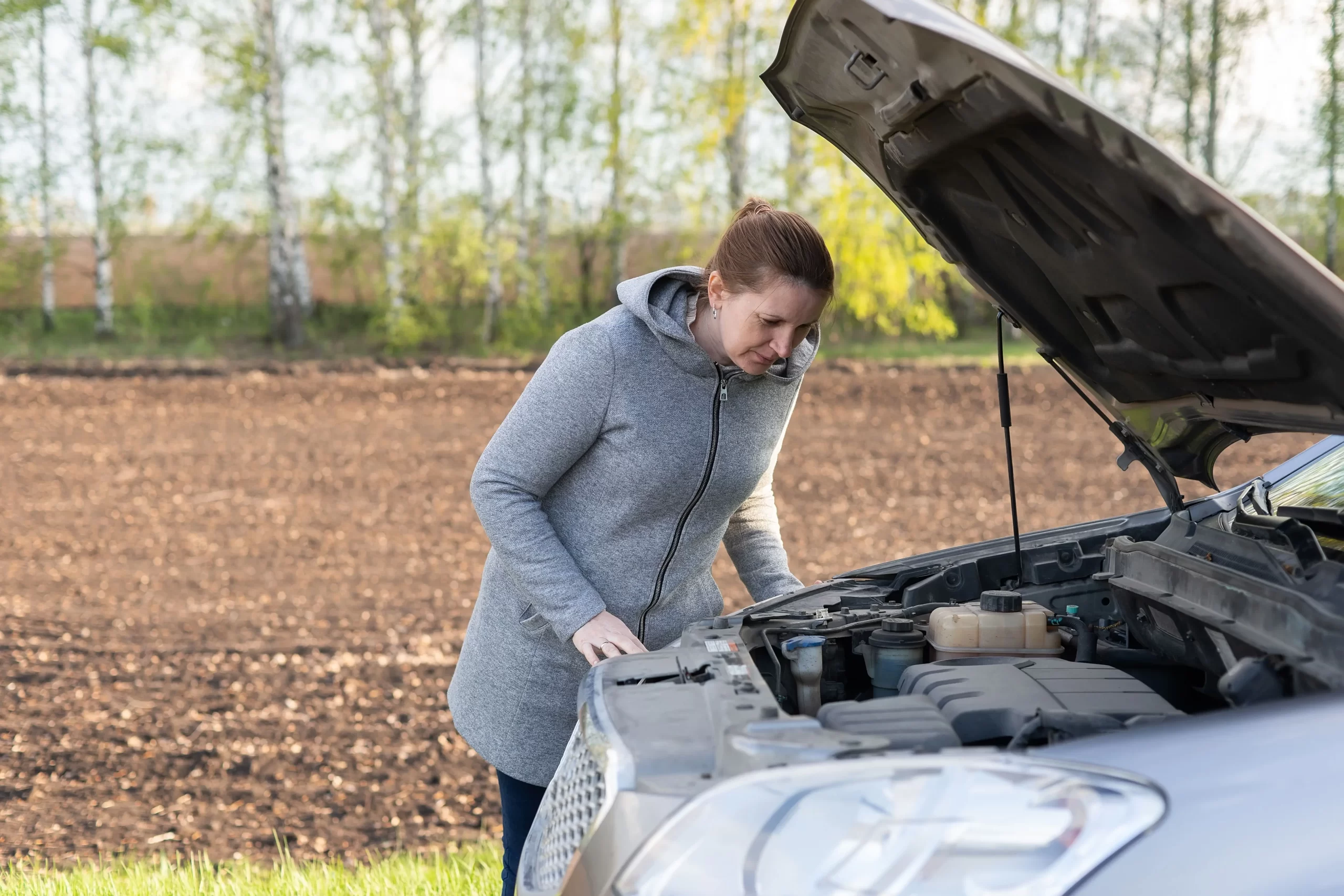 Descubre por qué la batería del carro se descarga sola con Delcobat